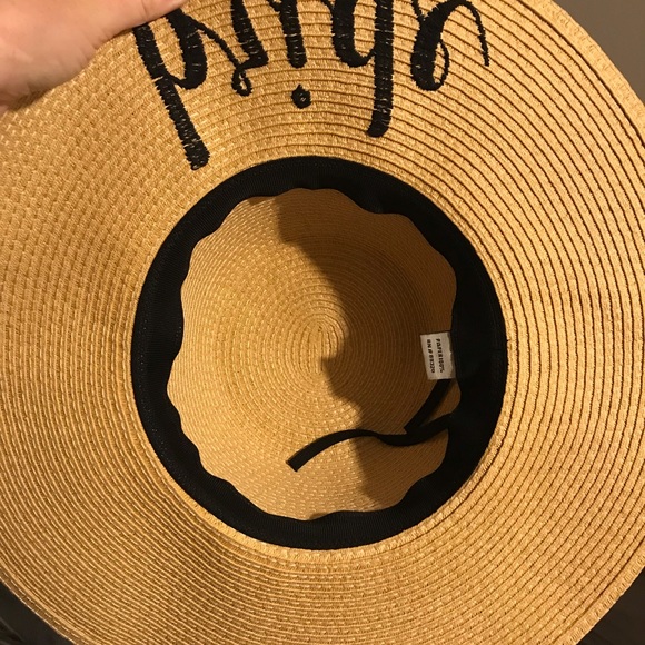 Bride sun hat ?